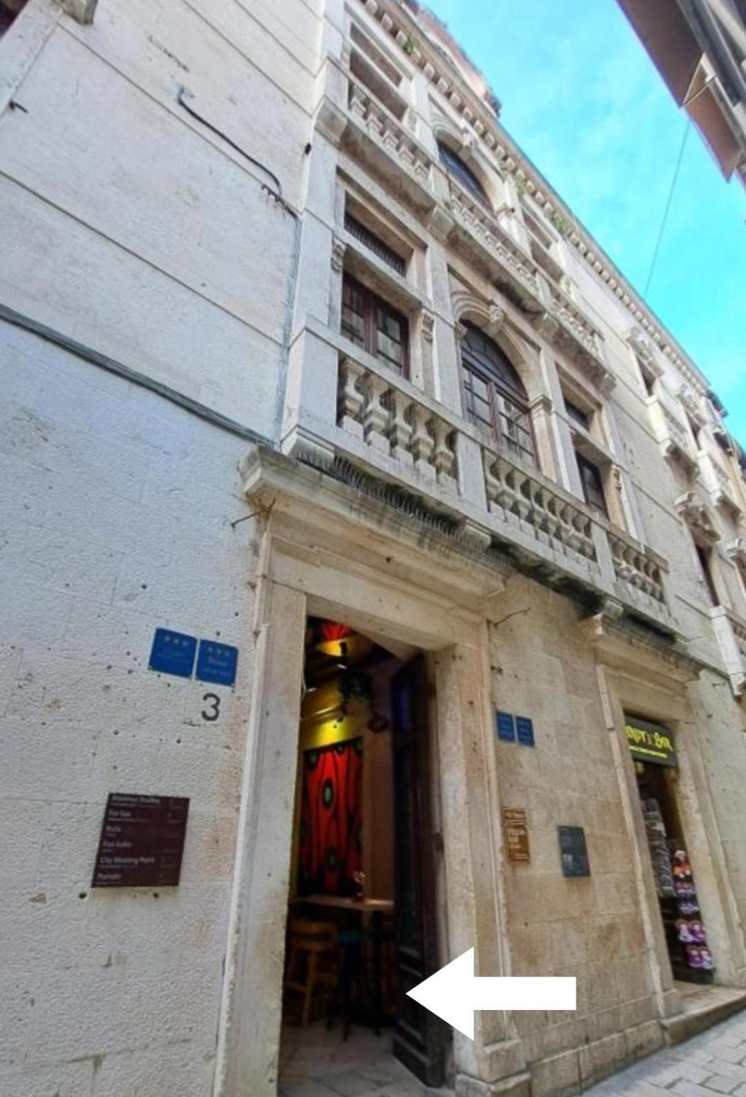 Inchy Accommodation - In The Center Of Diocletian'S Palace سبليت المظهر الخارجي الصورة